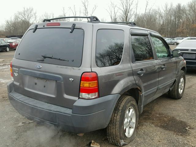 1FMYU93145KD75543 - 2005 FORD ESCAPE XLT GRAY photo 4