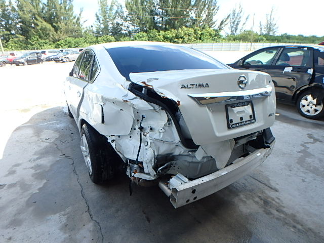 1N4AL3AP8DN545614 - 2013 NISSAN ALTIMA 2.5 WHITE photo 3