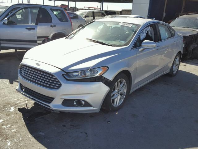 3FA6P0HR6DR327765 - 2013 FORD FUSION SE SILVER photo 2