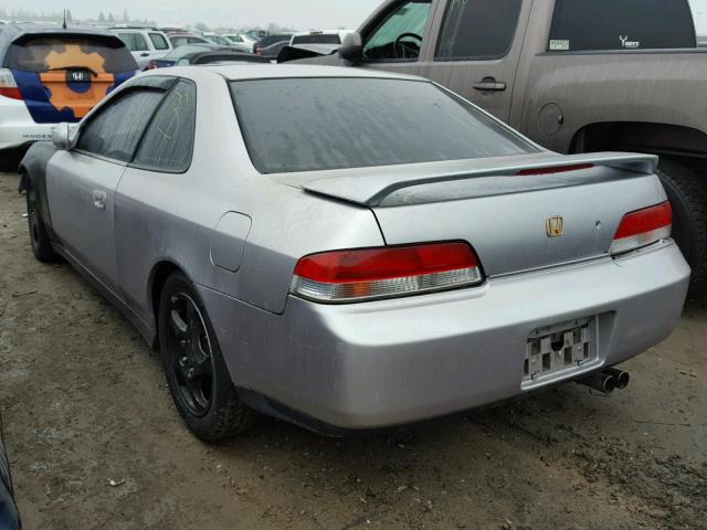 JHMBB6249WC000686 - 1998 HONDA PRELUDE SILVER photo 3