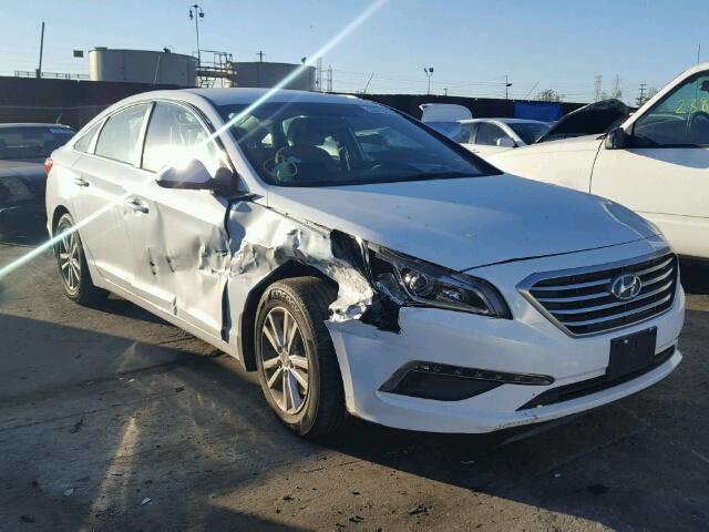 5NPE24AF3FH202370 - 2015 HYUNDAI SONATA SE WHITE photo 1