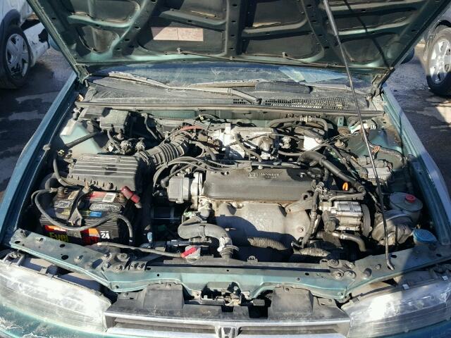 1HGCB765XPA077371 - 1993 HONDA ACCORD LX GREEN photo 7