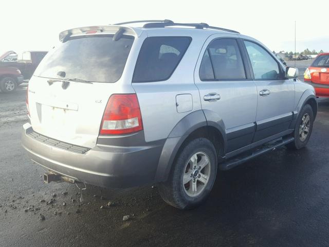 KNDJC733645295642 - 2004 KIA SORENTO EX SILVER photo 4