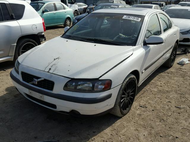 YV1RS53D912011415 - 2001 VOLVO S60 T5 WHITE photo 2