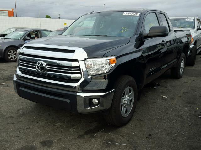 5TFRM5F12HX118868 - 2017 TOYOTA TUNDRA DOU BLACK photo 2