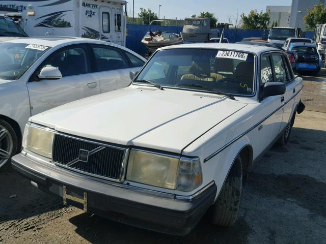 YV1AX8841K1374212 - 1989 VOLVO 244 DL WHITE photo 2