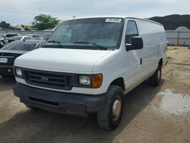 1FTNS24W83HA81555 - 2003 FORD ECONOLINE WHITE photo 2