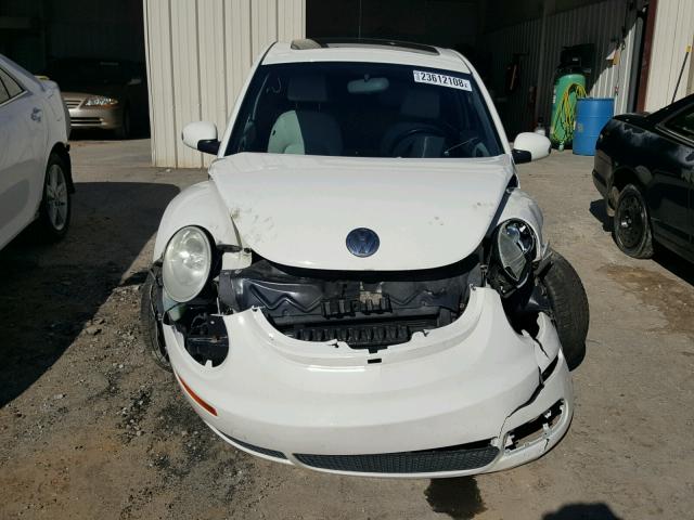 3VWFG31C88M510733 - 2008 VOLKSWAGEN NEW BEETLE 白色 照片 9