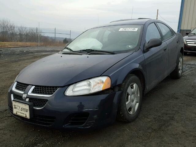 1B3EL36X44N152327 - 2004 DODGE STRATUS SE BLUE photo 2