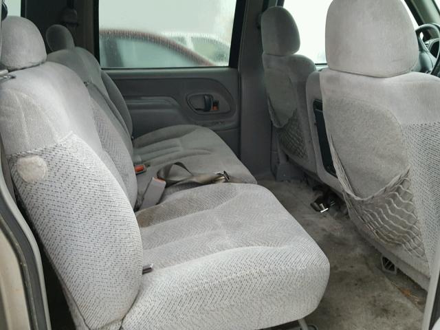 5GKFJ16R3XG531929 - 1999 CHEVROLET SUBURBAN GRAY photo 6