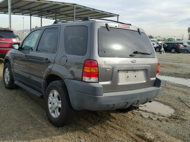 1FMCU03123KD74961 - 2003 FORD ESCAPE XLT GRAY photo 3