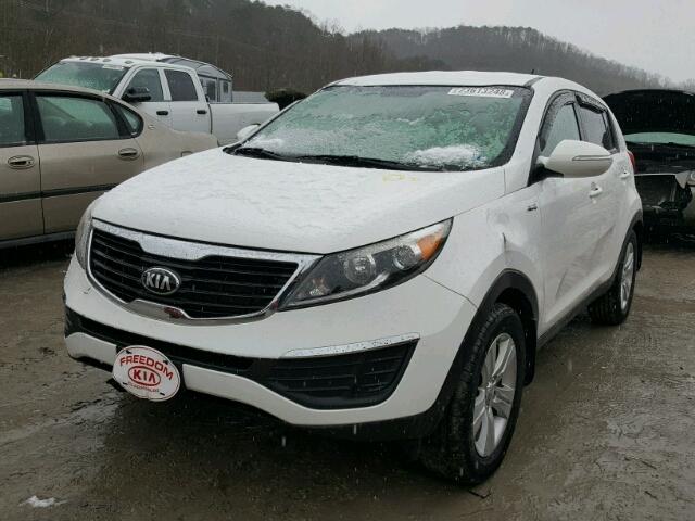 KNDPBCA21D7487930 - 2013 KIA SPORTAGE L WHITE photo 2