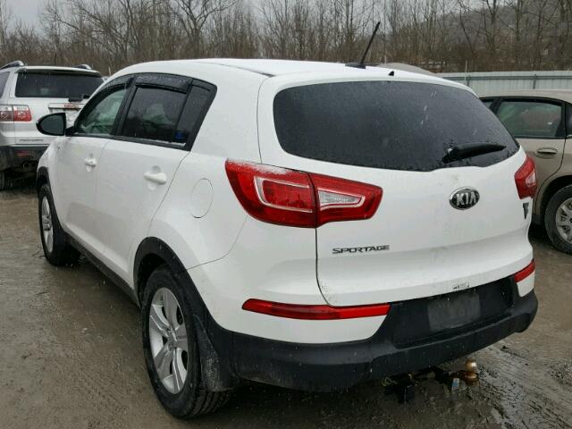 KNDPBCA21D7487930 - 2013 KIA SPORTAGE L WHITE photo 3