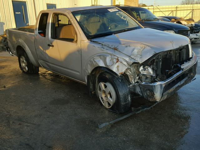 1N6AD06U36C470207 - 2006 NISSAN FRONTIER K SILVER photo 1