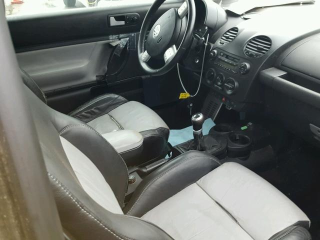 3VWFE21C13M410272 - 2003 VOLKSWAGEN NEW BEETLE 黑色 照片 5