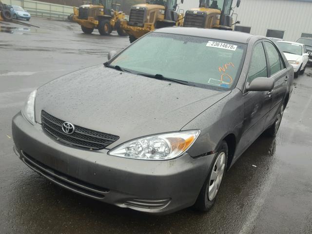 4T1BE32K03U741719 - 2003 TOYOTA CAMRY LE GRAY photo 2