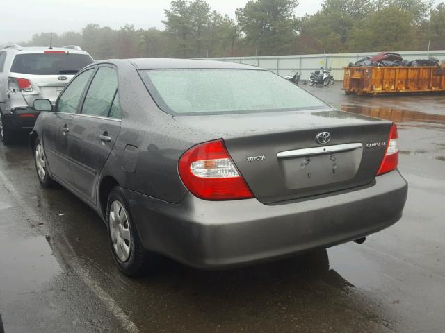 4T1BE32K03U741719 - 2003 TOYOTA CAMRY LE GRAY photo 3