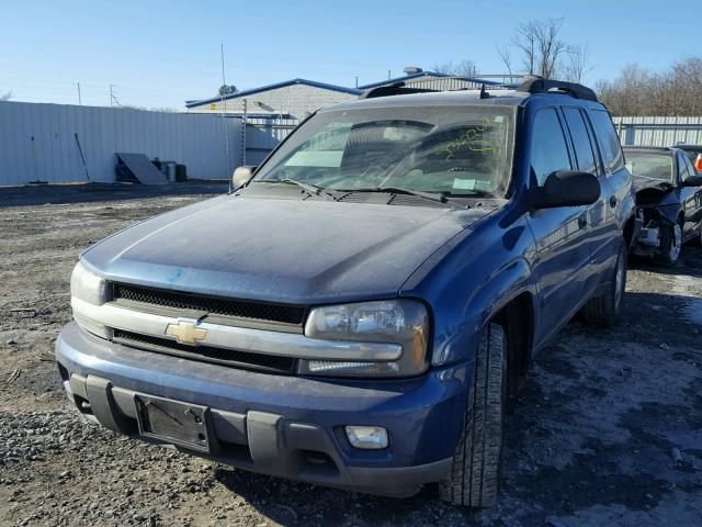 1GNET16S766169327 - 2006 CHEVROLET TRAILBLAZE BLUE photo 2