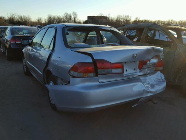 1HGCF86622A140913 - 2002 HONDA ACCORD VAL SILVER photo 3