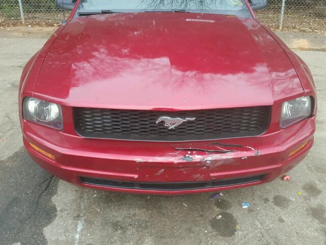 1ZVFT80N855135195 - 2005 FORD MUSTANG BURGUNDY photo 9