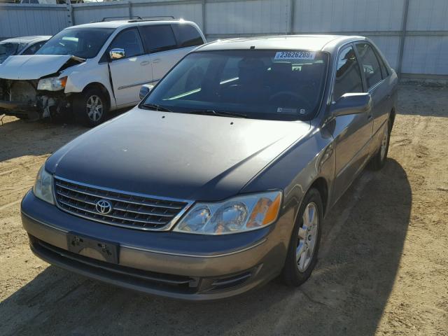 4T1BF28BX4U352439 - 2004 TOYOTA AVALON XL GRAY photo 2