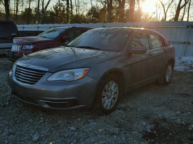 1C3BC4FB7BN592121 - 2011 CHRYSLER 200 LX GRAY photo 2