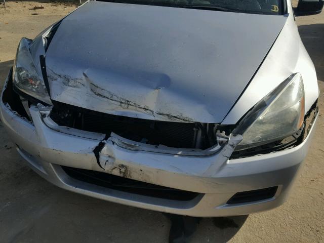 1HGCM56317A068409 - 2007 HONDA ACCORD SE SILVER photo 9