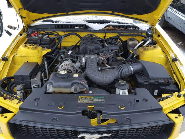 1ZVFT80N265227940 - 2006 FORD MUSTANG YELLOW photo 7