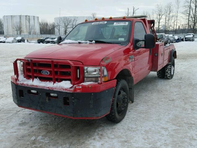 1FDAF57P64EA66169 - 2004 FORD F550 SUPER RED photo 2