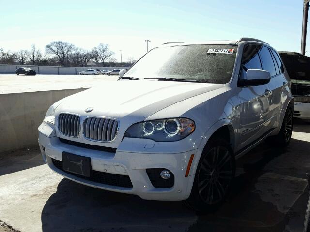5UXZV4C52D0E07185 - 2013 BMW X5 XDRIVE3 WHITE photo 2