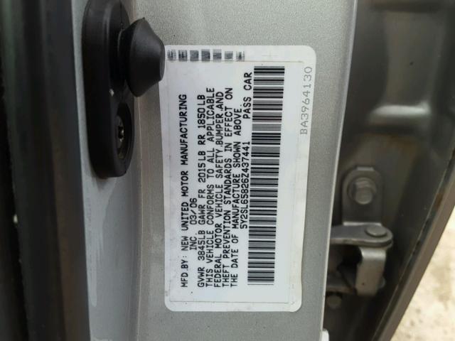 5Y2SL65826Z437441 - 2006 PONTIAC VIBE SILVER photo 10