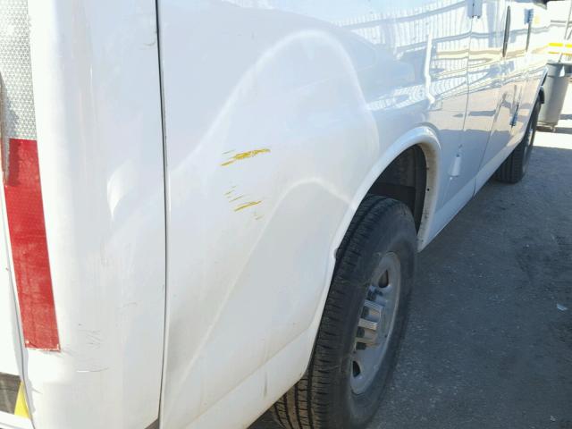 1GNZGXFA5D1185892 - 2013 CHEVROLET EXPRESS G3 WHITE photo 9