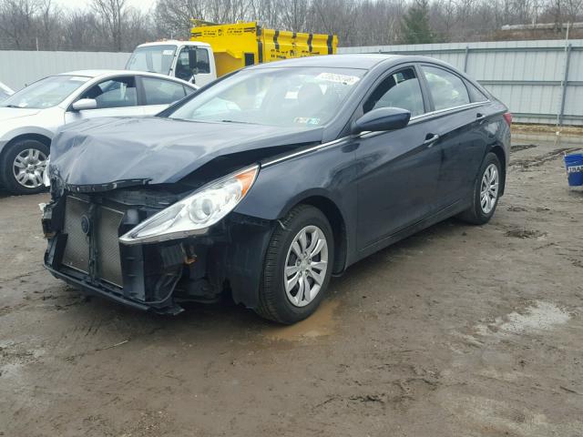 5NPEB4AC6BH118995 - 2011 HYUNDAI SONATA GLS GRAY photo 2