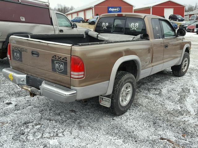 1B7GG22N6YS706257 - 2000 DODGE DAKOTA BROWN photo 4