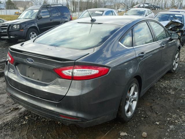 3FA6P0H73FR122793 - 2015 FORD FUSION SE CHARCOAL photo 4