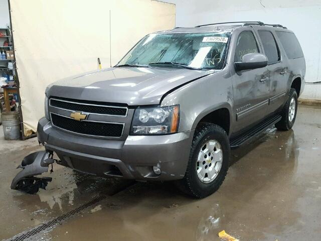 1GNSKJE34BR234403 - 2011 CHEVROLET SUBURBAN K GRAY photo 2