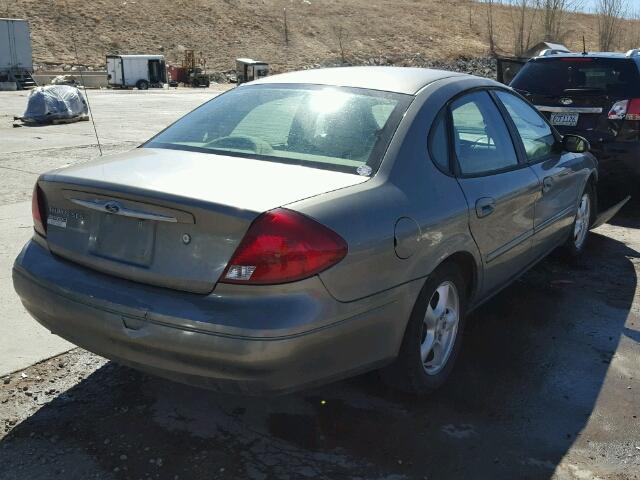 1FAFP55U41A270137 - 2001 FORD TAURUS GREEN photo 4