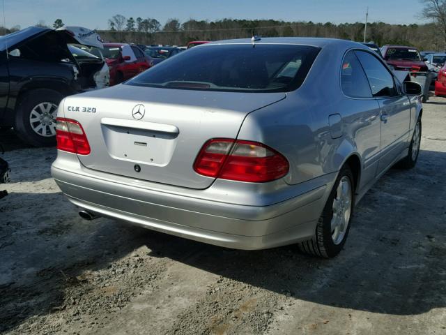 WDBLJ65G62F200849 - 2002 MERCEDES-BENZ CLK 320 SILVER photo 4