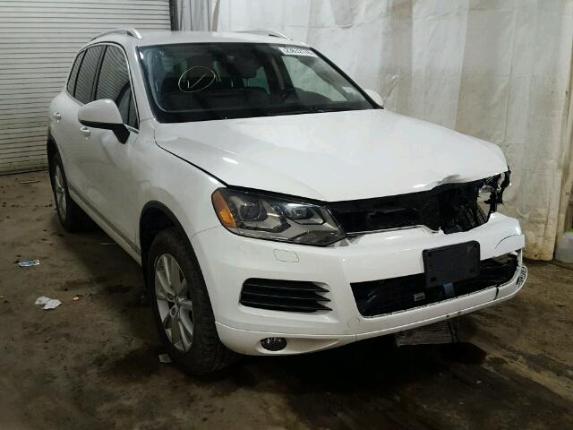 WVGEP9BPXED009686 - 2014 VOLKSWAGEN TOUAREG V6 WHITE photo 1