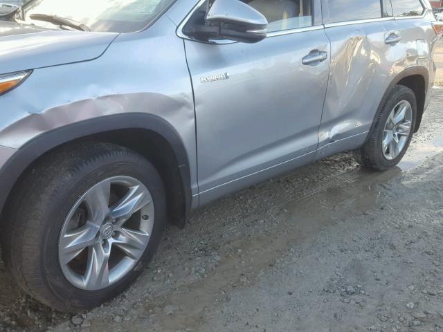 5TDDCRFH2FS011470 - 2015 TOYOTA HIGHLANDER SILVER photo 9