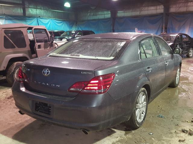 4T1BK36B98U289649 - 2008 TOYOTA AVALON XL GRAY photo 4