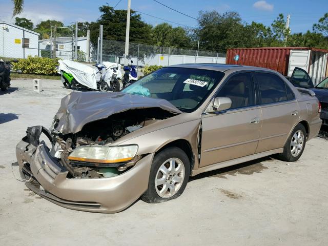 1HGCG56682A012039 - 2002 HONDA ACCORD EX GOLD photo 2