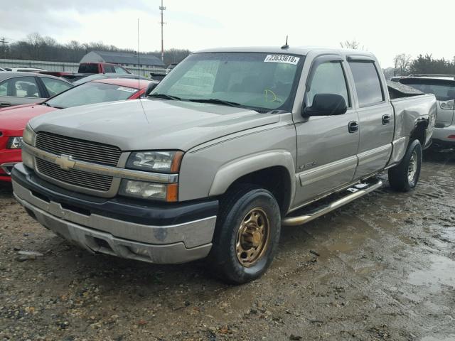 1GCGK13U13F245677 - 2003 CHEVROLET SILVERADO BEIGE photo 2