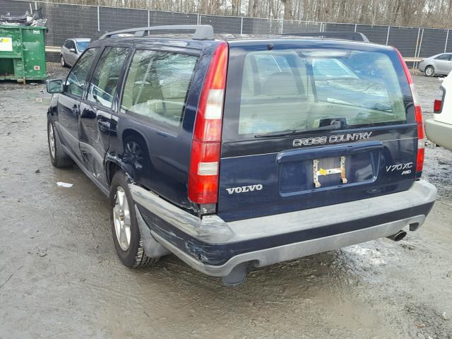 YV1LZ5640W2452614 - 1998 VOLVO V70 XC BLUE photo 3