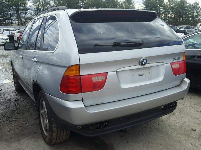 WBAFB33531LH12077 - 2001 BMW X5 4.4I SILVER photo 3