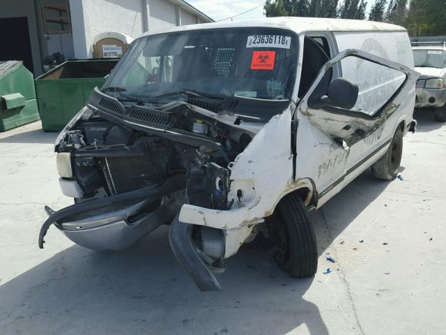 2D7HB11Y53K510182 - 2003 DODGE RAM VAN B1 WHITE photo 2