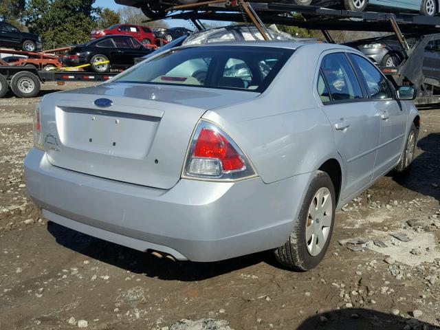 3FAFP06Z86R153381 - 2006 FORD FUSION S GRAY photo 4