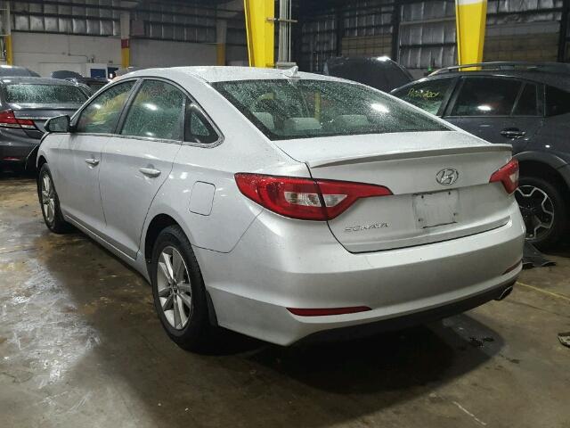 5NPE24AF3FH172643 - 2015 HYUNDAI SONATA SE SILVER photo 3