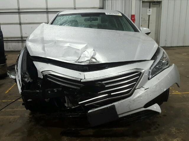 5NPE24AF3FH172643 - 2015 HYUNDAI SONATA SE SILVER photo 9