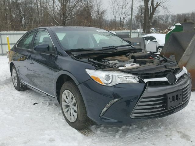 4T1BF1FK7HU808397 - 2017 TOYOTA CAMRY LE შავი ფოტო 1